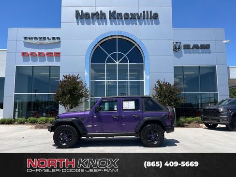 Used 2018 Jeep Wrangler Unlimited Sport S AWD/4WD image 2