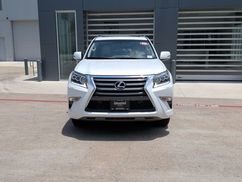 Used 2019 Lexus GX 460 Premium AWD/4WD image 3