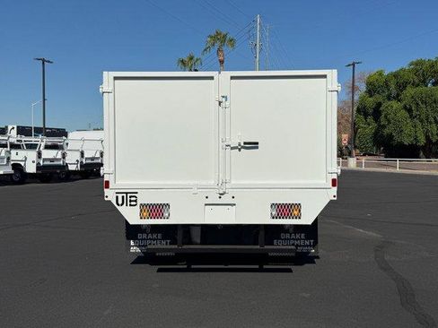 New 2024 Chevrolet Low Cab Forward image 7