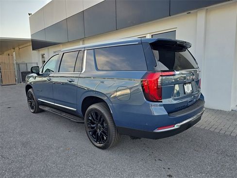 New 2026 GMC Yukon XL Elevation w/ LPO, Elevation Black Package image 5