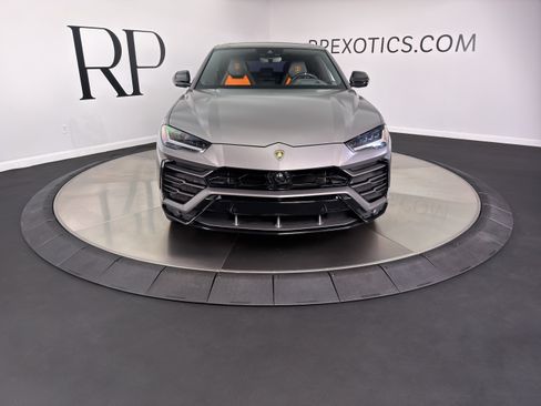 Used 2021 Lamborghini Urus AWD/4WD image 5