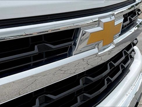 Used 2025 Chevrolet Silverado 1500 LT AWD/4WD image 26