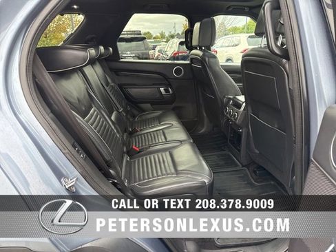 Used 2019 Land Rover Discovery HSE Luxury image 17