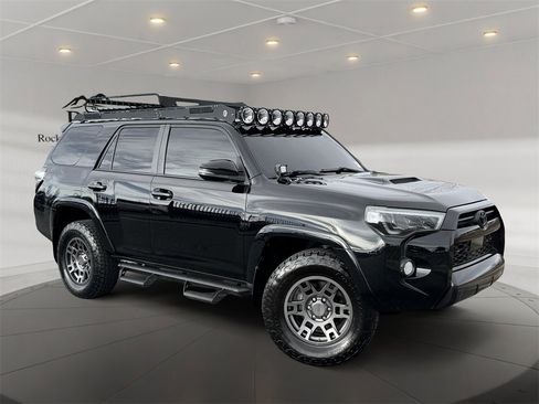 Used 2020 Toyota 4Runner Venture image 1