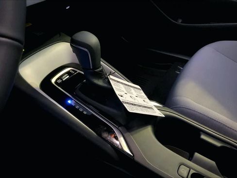 Used 2026 Toyota Corolla SE w/ SE Package image 30