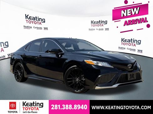 Used 2023 Toyota Camry XSE FWD image 1