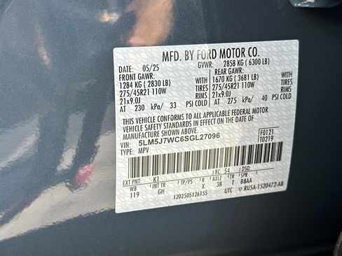 New 2025 Lincoln Aviator Reserve w/ Luxury Package image 29