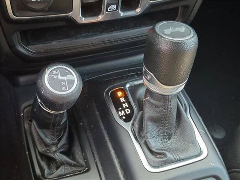 Used 2022 Jeep Wrangler Unlimited Sport w/ Sun And Sound Package AWD/4WD image 11