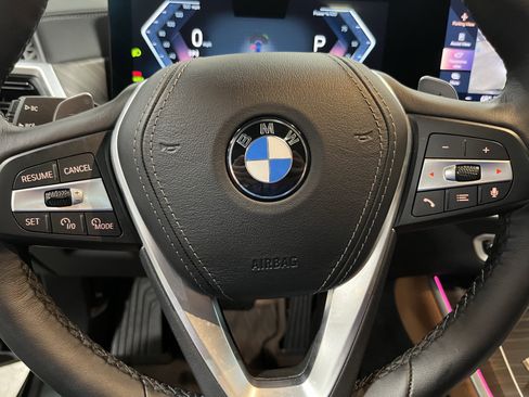 Used 2024 BMW X5 xDrive40i w/ Parking Assistance Package image 21