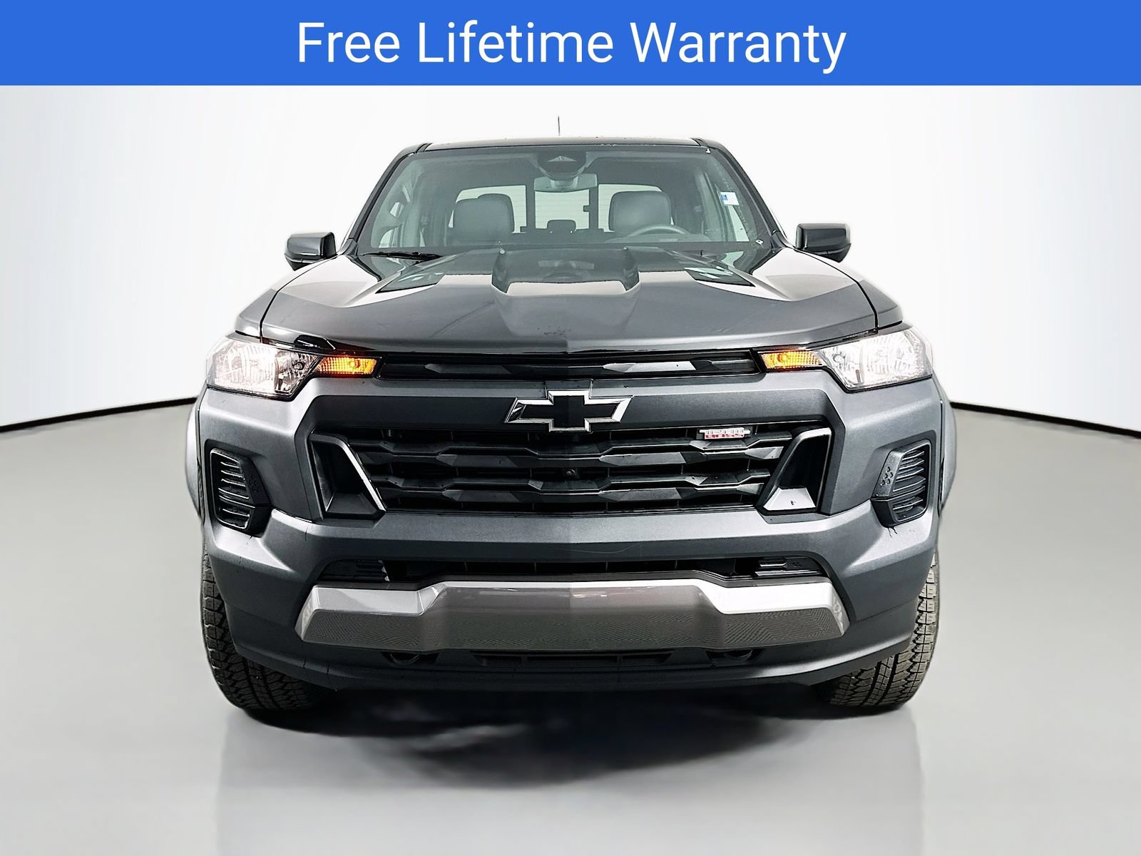 New 2026 Chevrolet Colorado Trail Boss AWD/4WD image 2