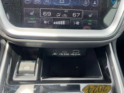 Used 2024 Subaru Outback Onyx Edition AWD/4WD image 28