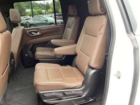 Used 2023 Chevrolet Suburban High Country w/ Premium Package 2 image 14