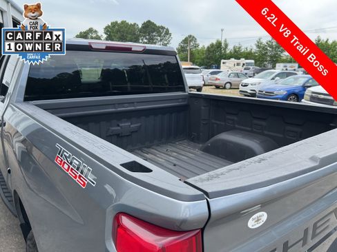 Used 2022 Chevrolet Silverado 1500 LT Trail Boss w/ Bed Protection Package AWD/4WD image 12