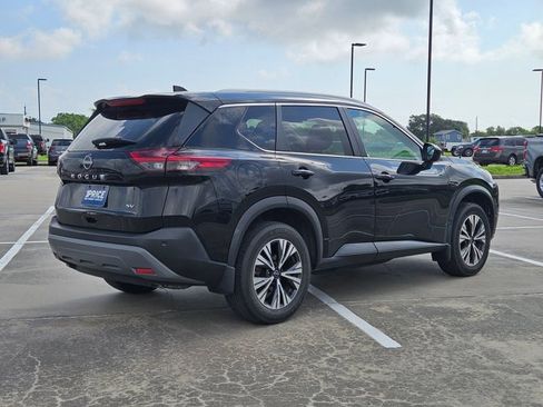Used 2023 Nissan Rogue SV w/ SV Premium B Package FWD image 5