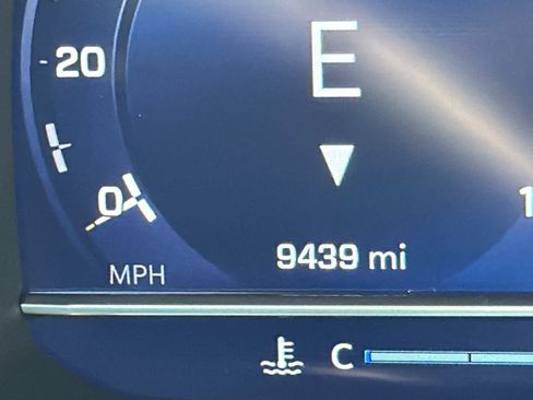 Used 2023 Chevrolet Tahoe RST w/ RST Performance Edition image 36