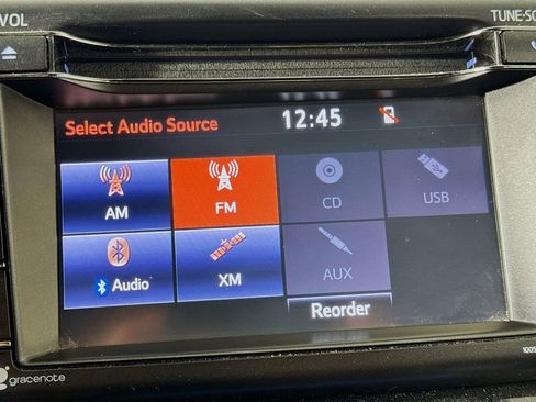 Used 2018 Toyota RAV4 SE w/ Power Extra Value Package image 16