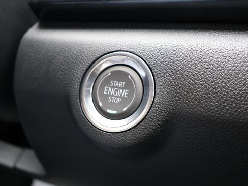 New 2026 GMC Terrain AT4 w/ LPO, Black Badging Package AWD/4WD image 20