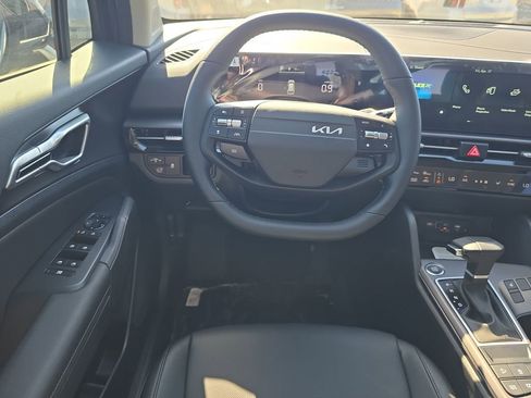 New 2026 Kia Sportage EX FWD image 15