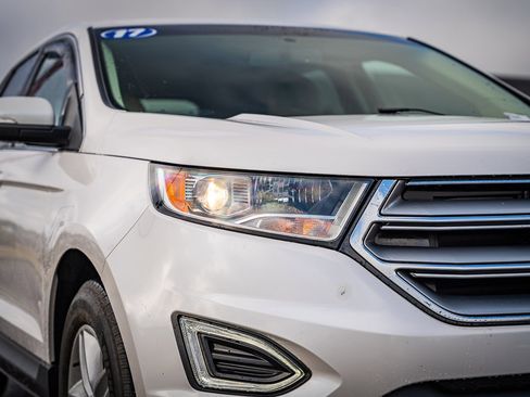 Certified 2017 Ford Edge SEL w/ Equipment Group 201A image 10