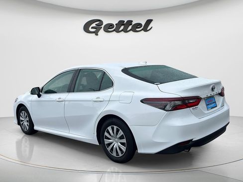 Used 2022 Toyota Camry LE FWD image 7
