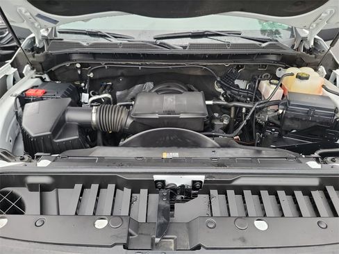 Used 2022 GMC Sierra 2500 SLE w/ SLE Value Package; image 28