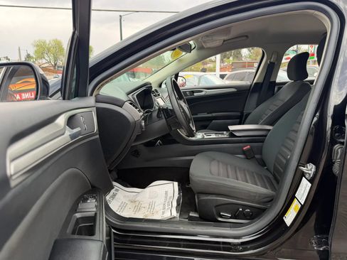 Used 2019 Ford Fusion SE image 13