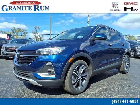 Used 2022 Buick Encore GX Select image 3