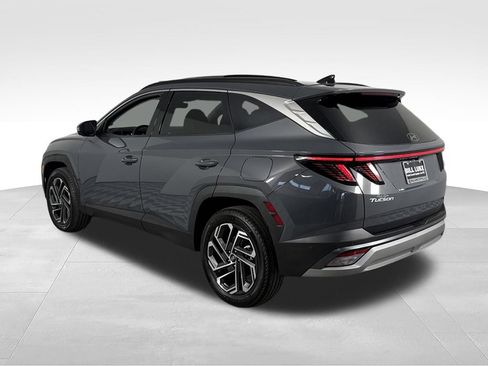 Used 2026 Hyundai Tucson Limited AWD/4WD image 9