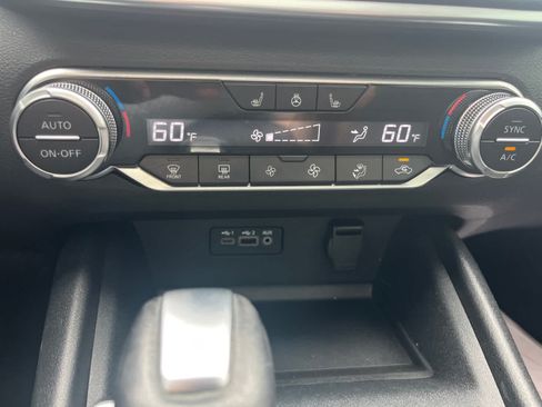 Used 2019 Nissan Altima 2.5 SV FWD image 17