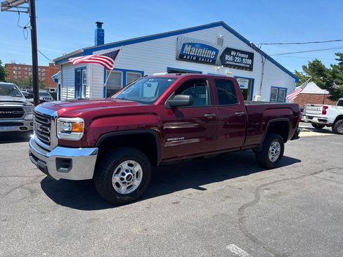 Used 2015 GMC Sierra 2500 4x4 Double Cab w/ Sierra Convenience Package image 2