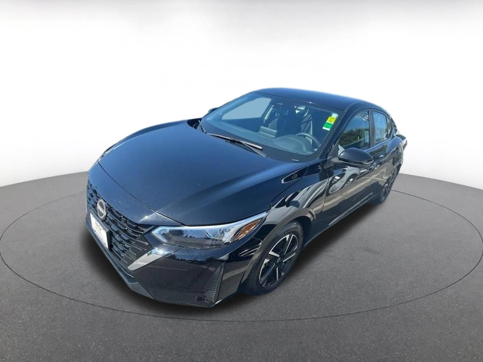 Used 2025 Nissan Sentra SV FWD image 2
