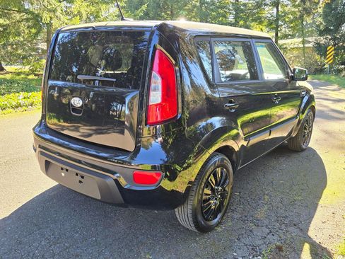 Used 2012 Kia Soul FWD image 6