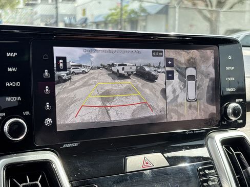 Certified 2023 Kia Sorento SX Prestige AWD/4WD image 21