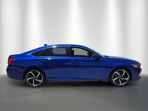 Used 2021 Honda Accord Sport image 2