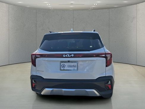 Used 2024 Kia Seltos S FWD image 6