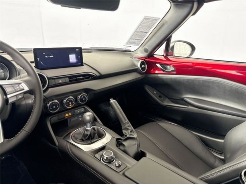 Certified 2025 MAZDA MX-5 Miata Grand Touring image 32