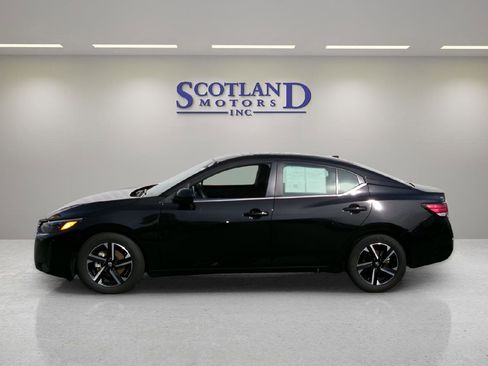 Used 2024 Nissan Sentra SV image 1