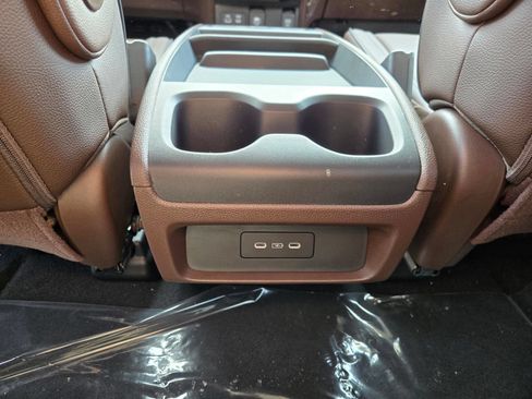 New 2026 Honda Odyssey Touring image 11
