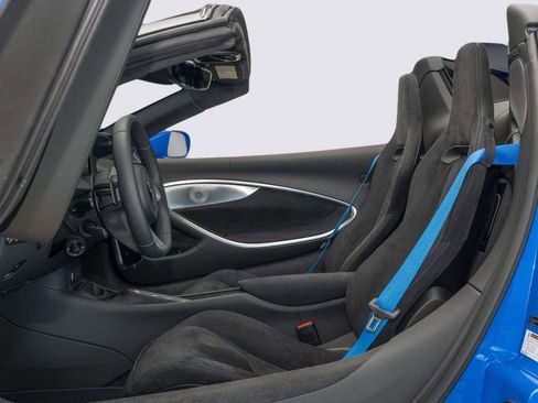 New 2026 McLaren Artura Spider RWD image 16