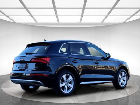 Used 2018 Audi Q5 2.0T Premium Plus w/ Premium Plus Package AWD/4WD image 8