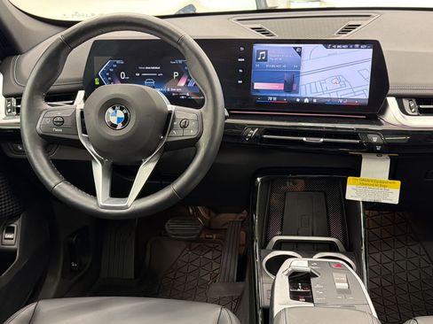Used 2025 BMW X1 xDrive28i w/ Convenience Package AWD/4WD image 22