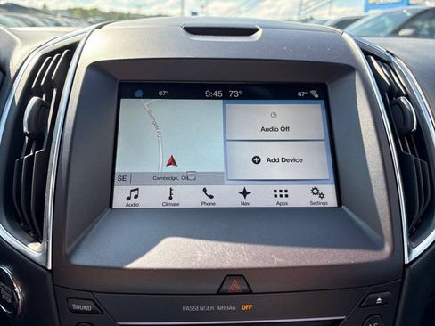 Used 2018 Ford Edge Titanium w/ Equipment Group 301A AWD/4WD image 16