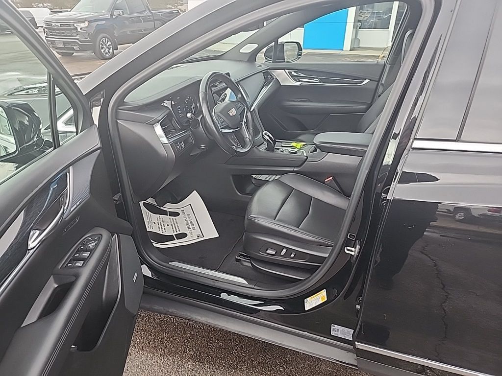 Used 2022 Cadillac XT5 Premium Luxury AWD/4WD image 10