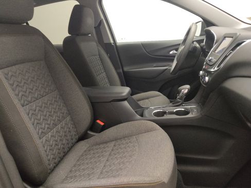 Used 2024 Chevrolet Equinox LT FWD image 21