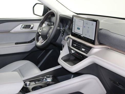 New 2026 Ford Explorer Active w/ Active Comfort Package image 30