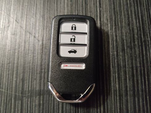Used 2019 Honda Pilot LX image 32