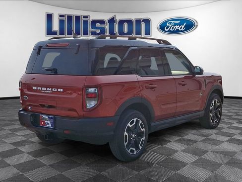 Used 2022 Ford Bronco Sport Outer Banks w/ Tech Package AWD/4WD image 4