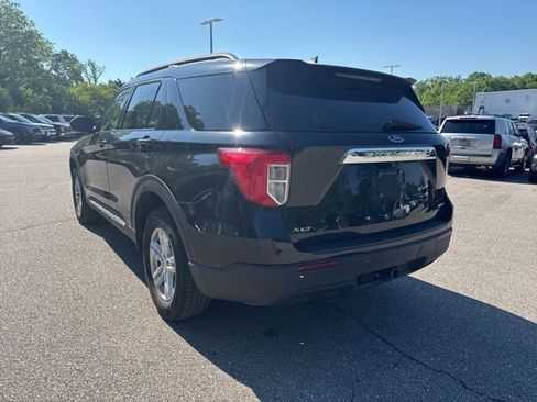 Used 2023 Ford Explorer XLT w/ Class IV Trailer Tow Package AWD/4WD image 3