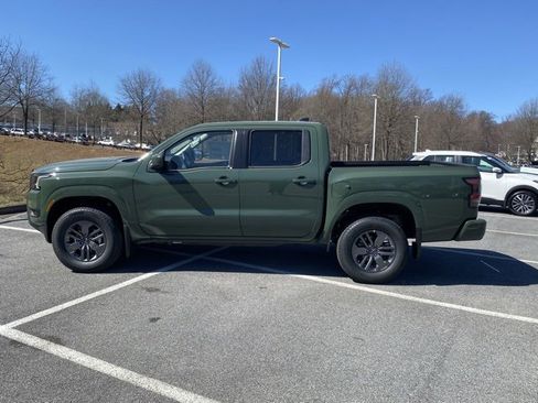 New 2025 Nissan Frontier SV image 4