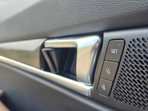 Used 2021 Kia Telluride SX w/ SX Prestige Package image 29